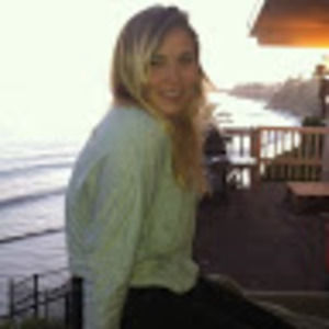 Meet your Posher, Lara